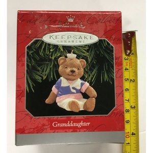 Christmas Ornament "Granddaughter" Hallmark 1998 QX6683